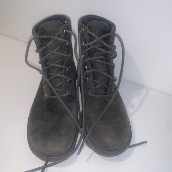 Kodiak Shoes - Kodiak All Season Waterproof‎ Olive Green Leather Lace-Up Ankle Boots - Size 6.5